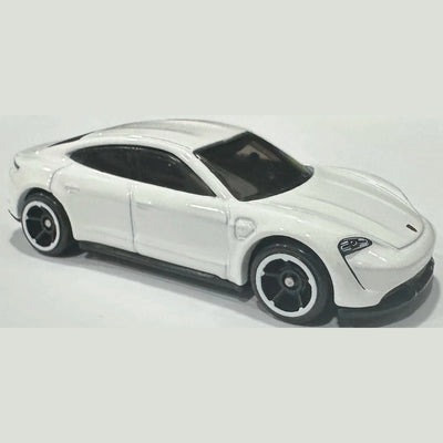 Hot Wheels 2026 #034 - Porsche Taycan Turbo S