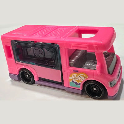 Hot Wheels 2026 #021 - Barbie Dream Camper