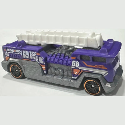 Hot Wheels 2026 #032 - 5 Alarm